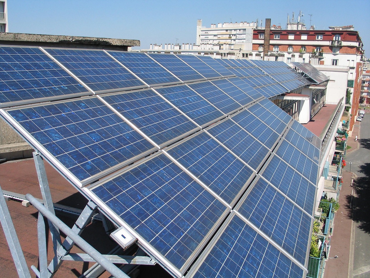 Dónde solicitar las subvenciones para las placas solares en España